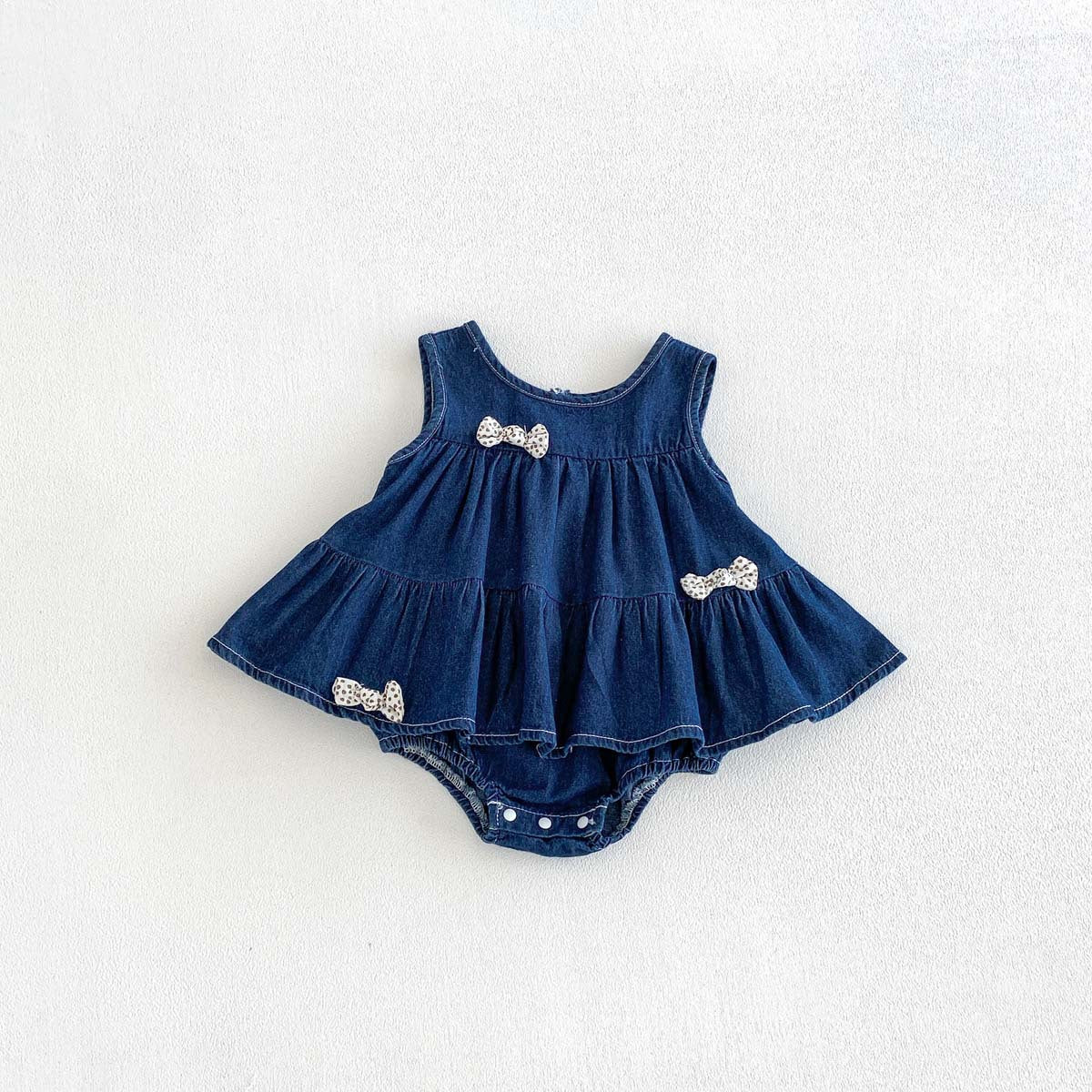 Child's Summer Sleeveless Denim Romper Dress with 3D Bow, Fashionable Baby Outfit