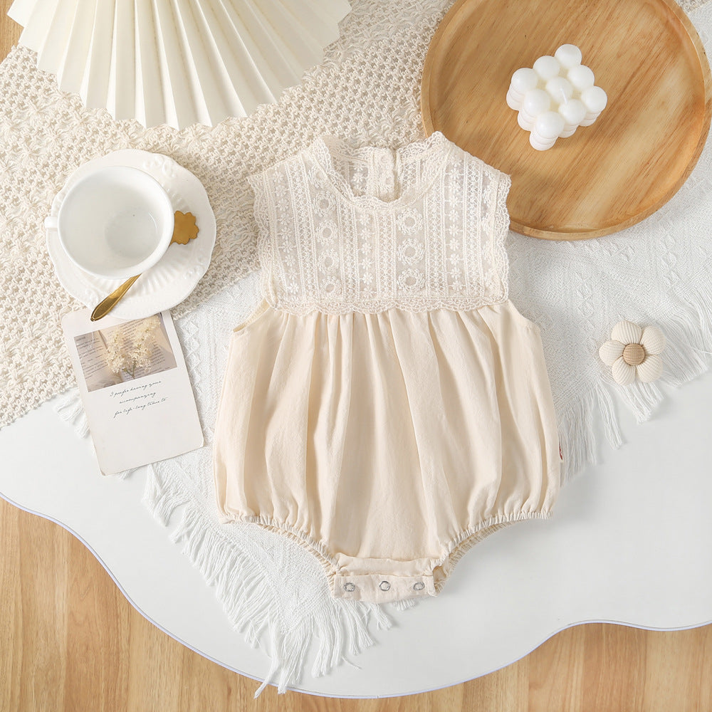 Sleeveless Romper for Baby Girls, Stylish Princess Onesie, Lightweight Baby Outfit for Newborns, Full-Bodied Bodysuit for 1 Month and 100-Day Celebration