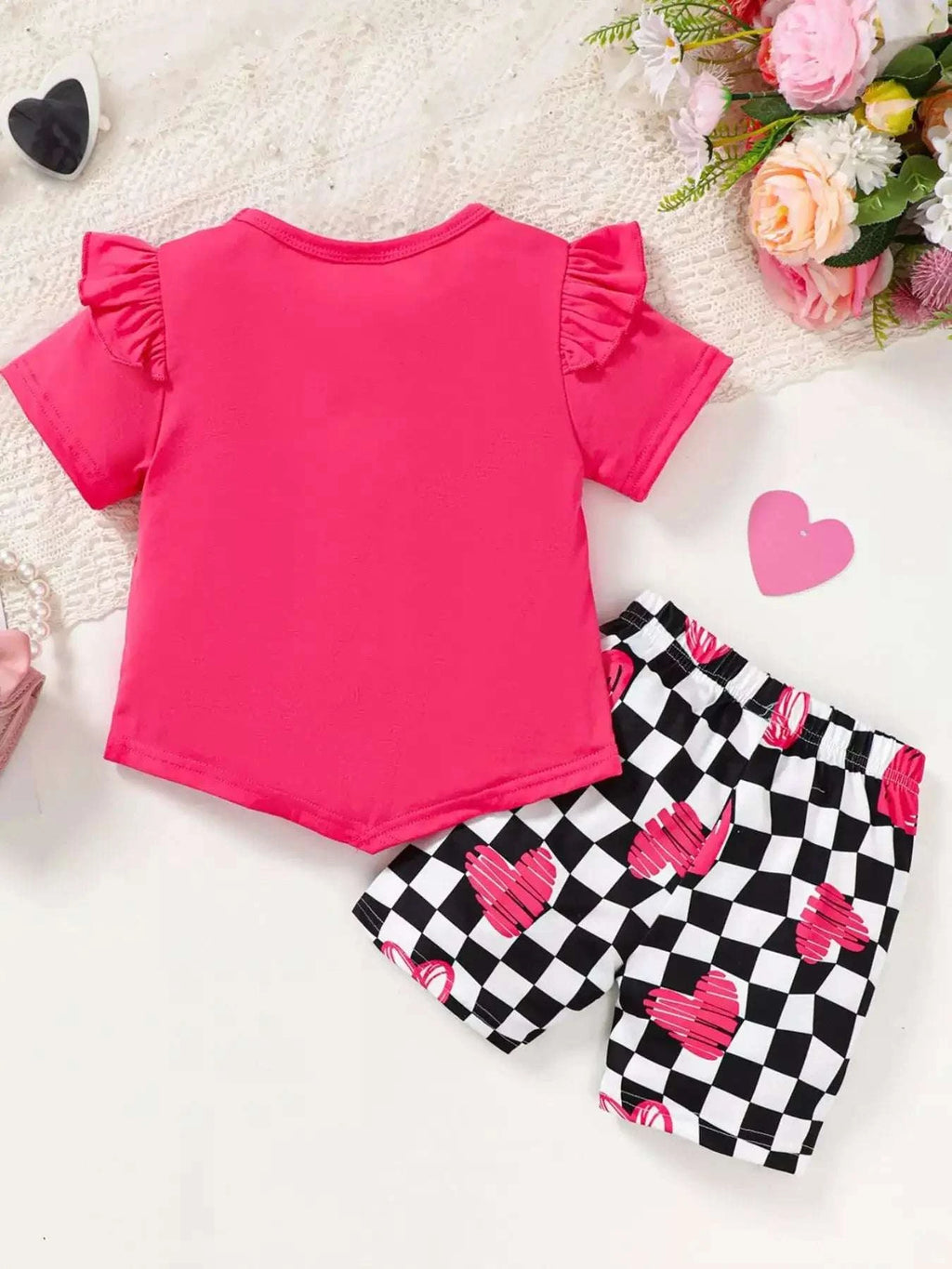 Kids rose short-sleeve ruffled tee and checkerboard heart shorts set