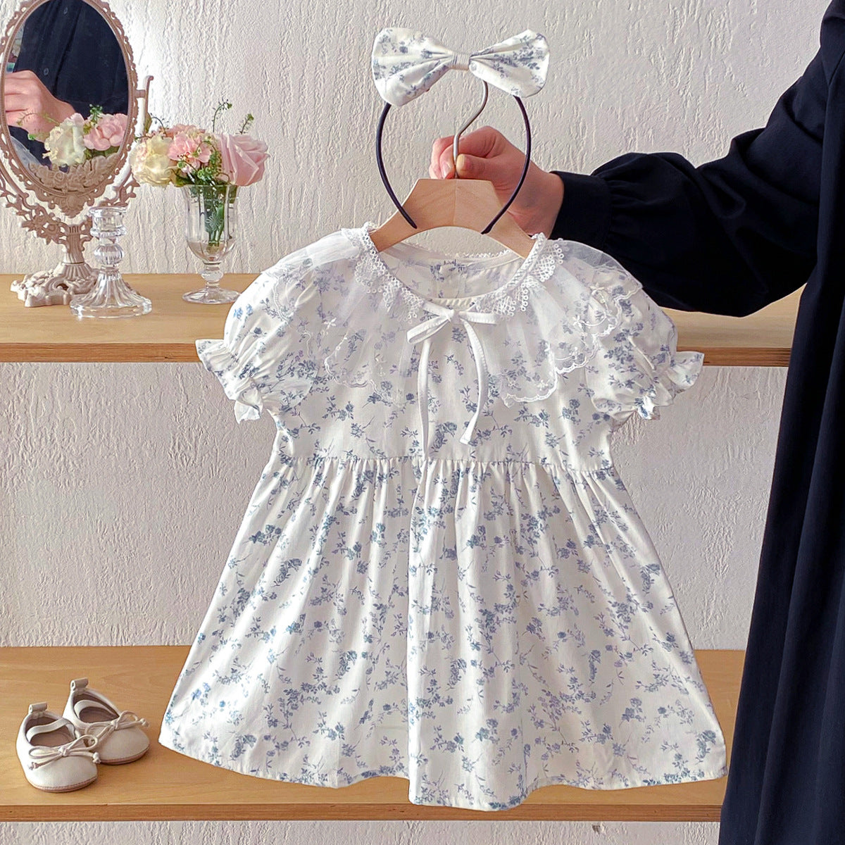 Cute Baby Short Sleeve Triangular Romper with Lace Collar Princess Dress Fashion Twin Set