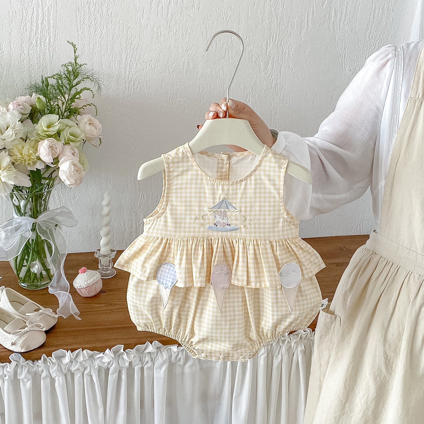 Cute Cartoon Checkered Sleeveless Romper for Baby GirlsFashionable Breathable Onesie