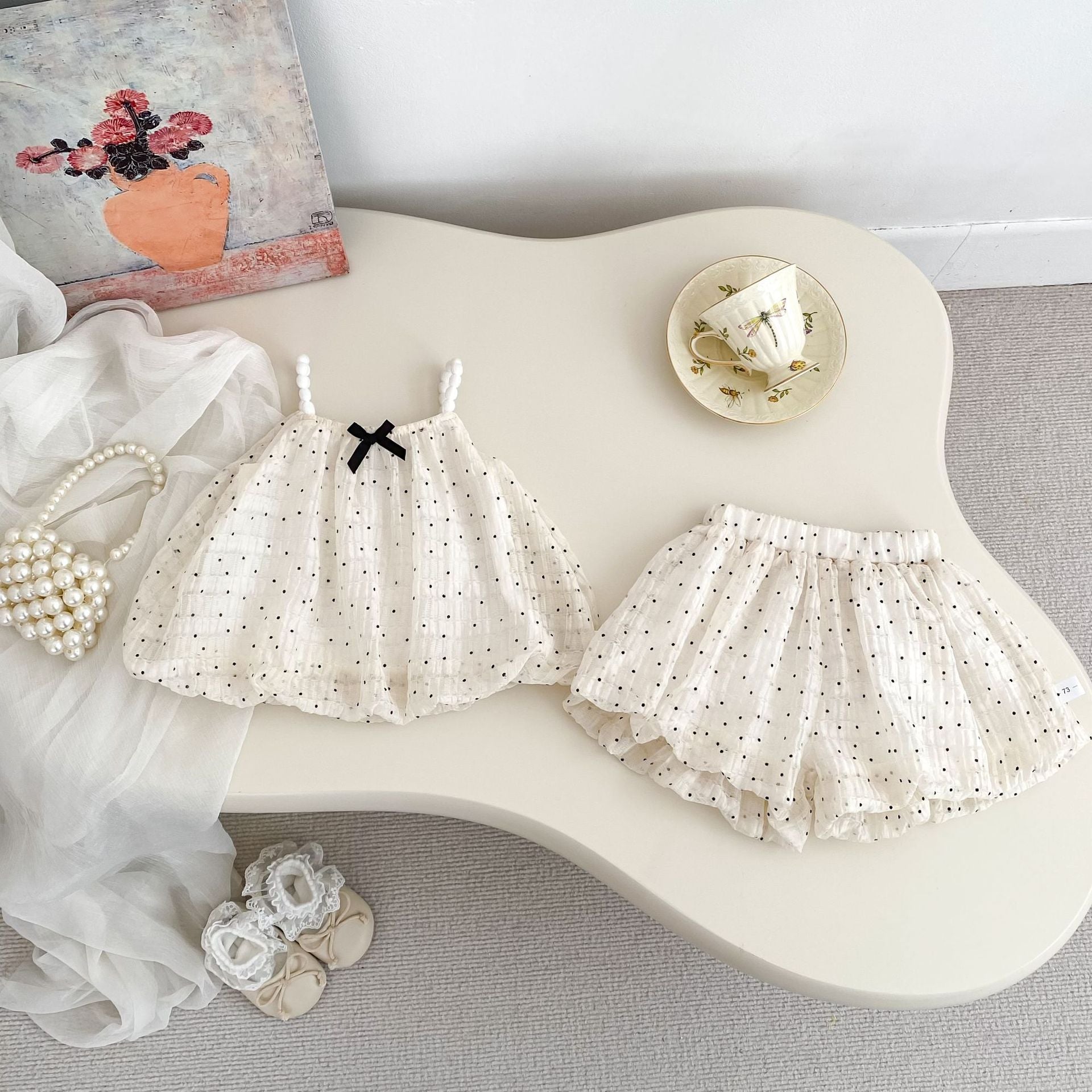 Cute Baby Girl Polka Dot Sleeveless Bloomer Top and Shorts Set, Sweet Baby Outfit for 100 Days and Birthday Celebration