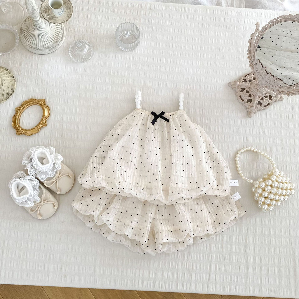 Cute Baby Girl Polka Dot Sleeveless Bloomer Top and Shorts Set, Sweet Baby Outfit for 100 Days and Birthday Celebration