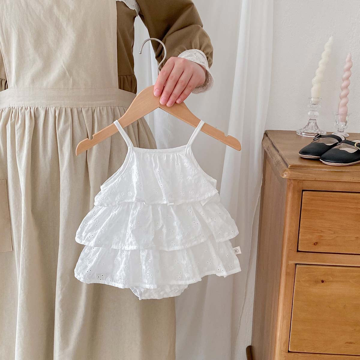 Summer baby girl floral spaghetti strap romper, baby fresh lace dress, newborn baby full moon outfit